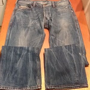 Size 33/32 Diesel Zatiny blue jeans